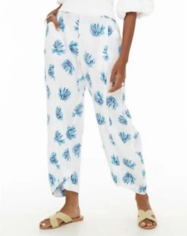 Flash Sale Fever Linen Blend Coral Print Pants In White & Blue Coral