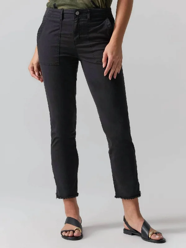 Stylish Looks Peace Maker Pants In Black