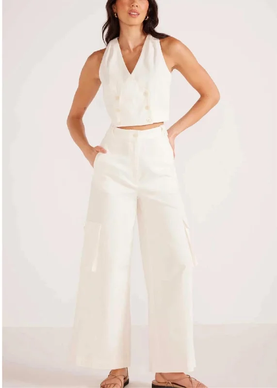 Fashion Essentials Lottie Cargo Pants In White