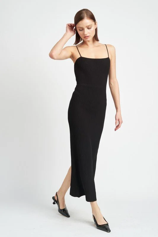 Style Breakthroughs Ribbed Knit Maxi Dress