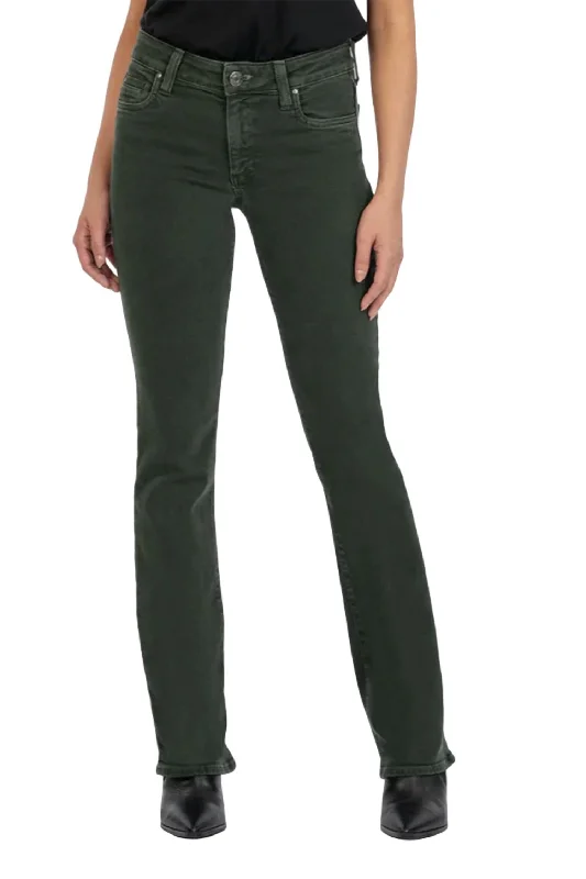 Chic Wardrobe Essentials Natalie Bootcut In Green