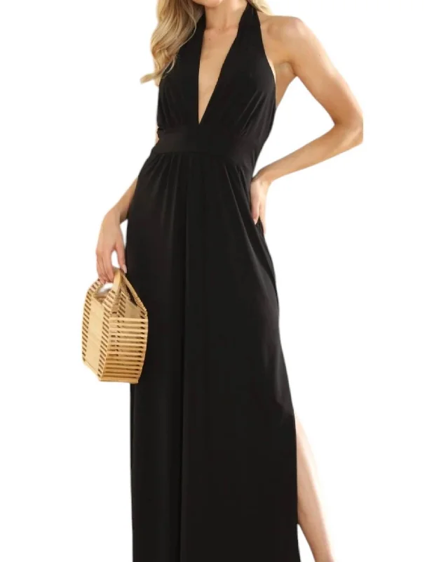 Sophisticated Outfits Halter Maxi Dress In Black