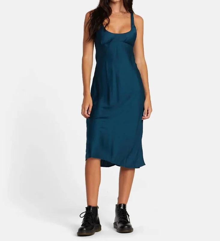 Business Casual Outfits Say So Midi Dress In Blue