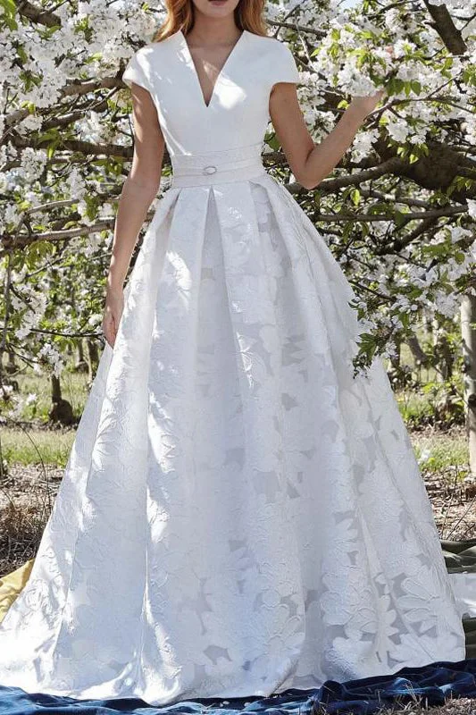 Weekend Exclusive Elegant V-Neck Cap Sleeves Lace Floral Wedding Dress N1788