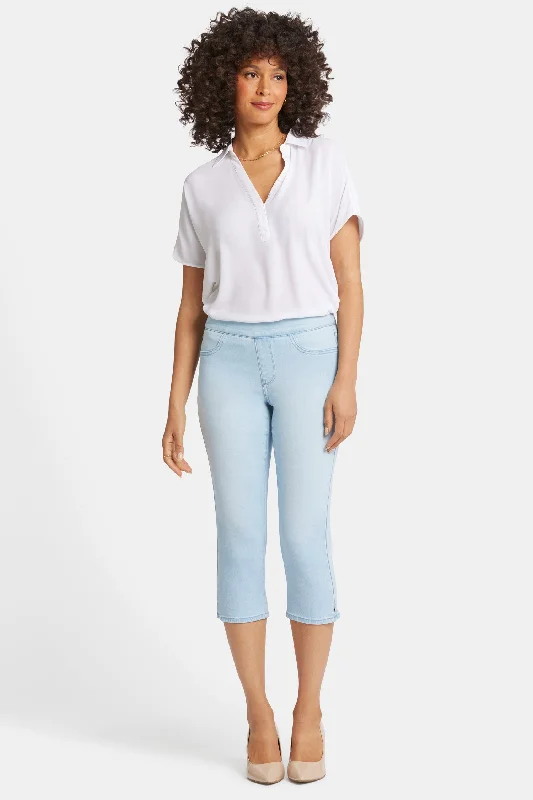 Signature Style Essentials Dakota Crop Pull-On Jeans In Petite  - Oceanfront