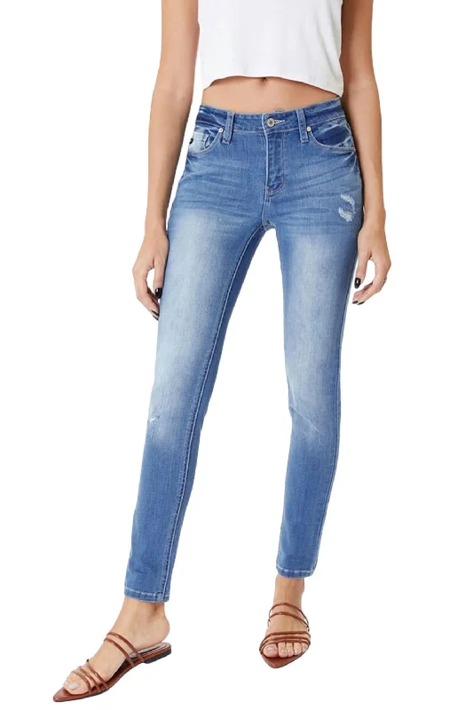 Trend Alert Mendy Mid Rise Super Skinny Jean In Light Wash