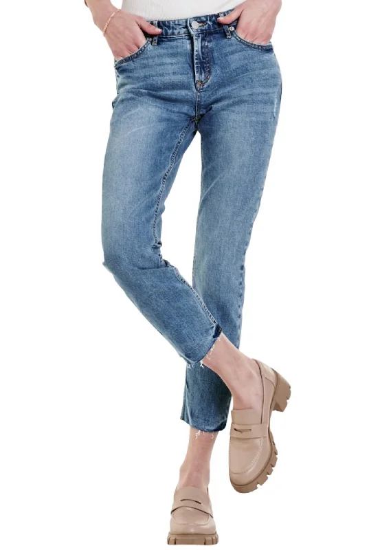 Chic Wardrobe Blaire Jeans In Denim