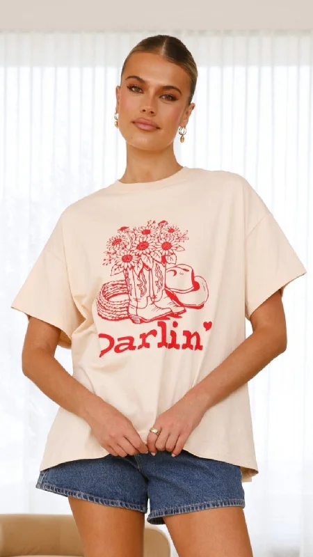 Elevate Your Wardrobe Darlin T-Shirt - Red/Beige